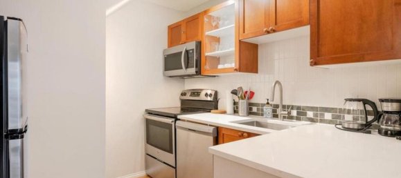 Studio in British Columbia, Canada No. 1181 8