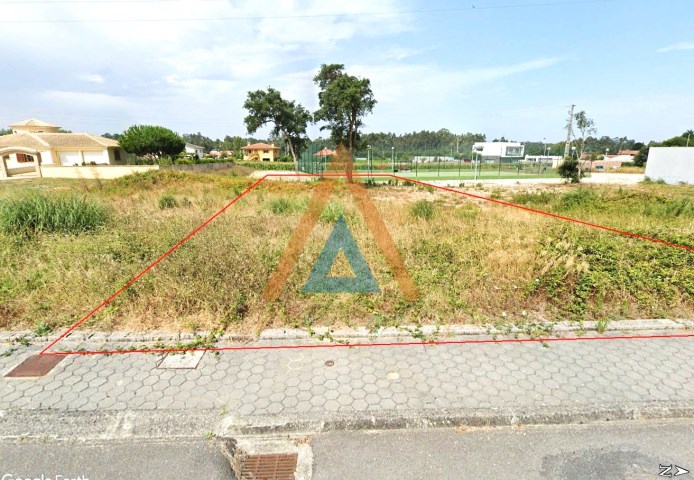 306m² Land in Maceda, Portugal No. 195565