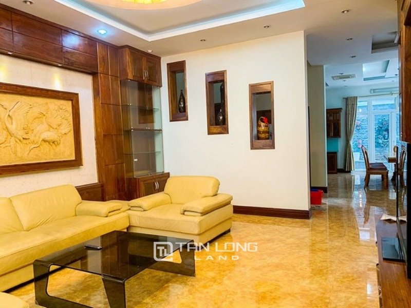 4 bedrooms Villa in Tay Ho, Vietnam No. 787