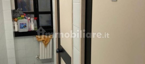 3 rooms Office in Bari, Italy No. 110598 8