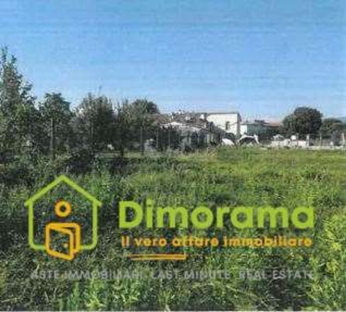  Land in Prato, Italy No. 325951