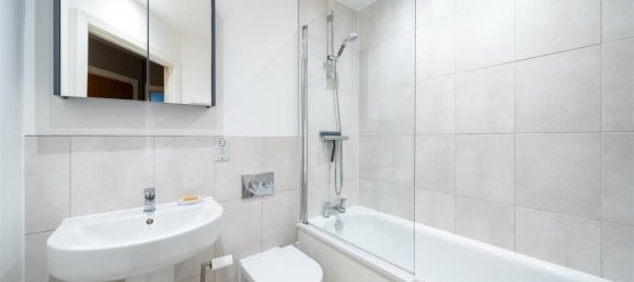 1 bedroom Apartment in London, United Kingdom No. 9050 9