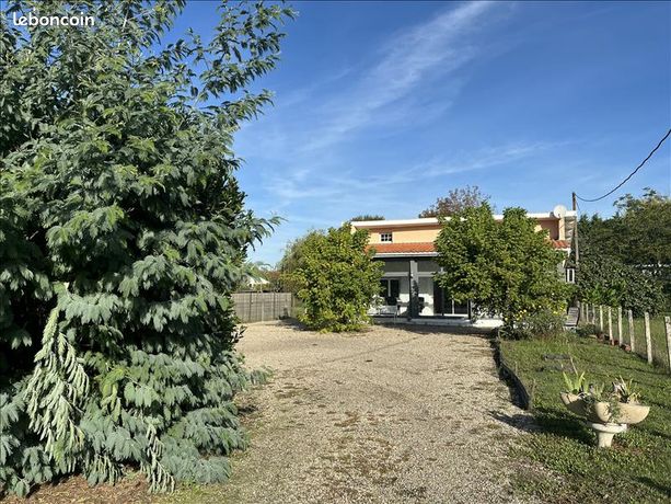 4 bedrooms House in Pessac, France No. 277104