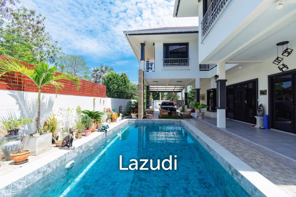 4 bedrooms House in Hua Hin, Thailand No. 27475