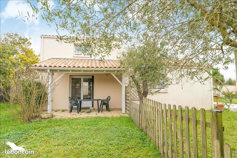 3 bedrooms House in Marennes, France No. 291959