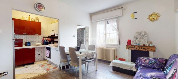 3 rooms Apartment in Comacchio, Italy No. 151003 5