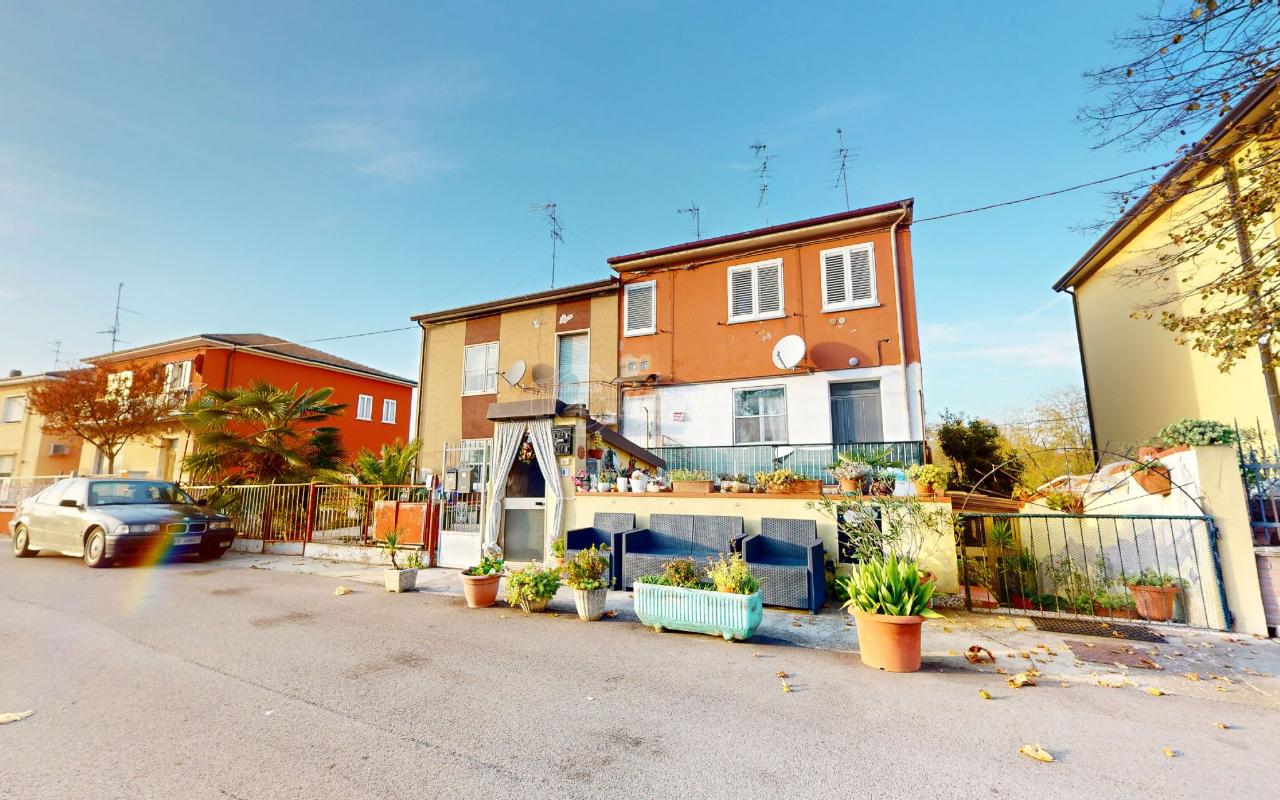 3 rooms Apartment in Comacchio, Italy No. 151003