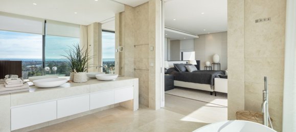 6 bedrooms Villa in La Quinta, Spain No. 145657 20