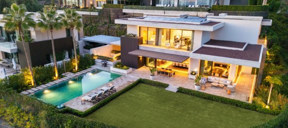 6 bedrooms Villa in La Quinta, Spain No. 145657 8