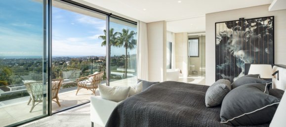 6 bedrooms Villa in La Quinta, Spain No. 145657 5