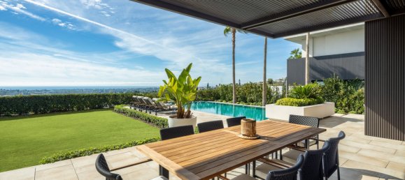 6 bedrooms Villa in La Quinta, Spain No. 145657 22