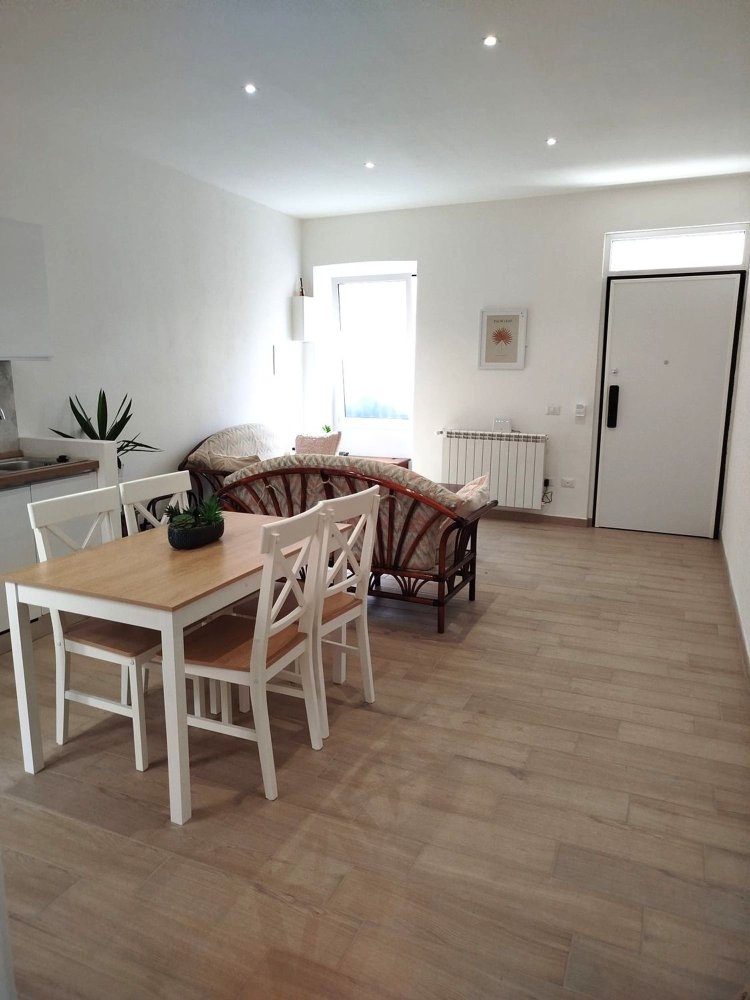 Casa de 3 dormitorios en Cagliari, Italy No. 323817