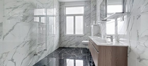 108m² Building in Nord, France No. 281392 4