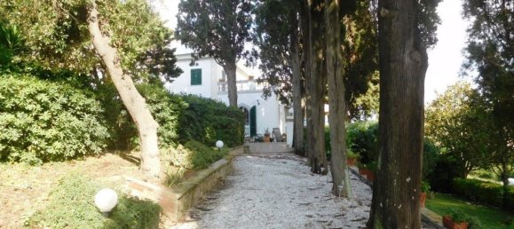 7 rooms Villa in Livorno, Italy No. 102755 30