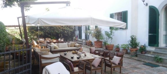 7 rooms Villa in Livorno, Italy No. 102755 6