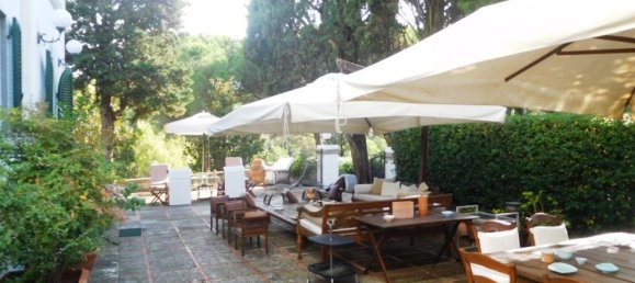 7 rooms Villa in Livorno, Italy No. 102755 5