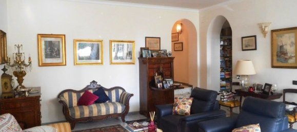 7 rooms Villa in Livorno, Italy No. 102755 9
