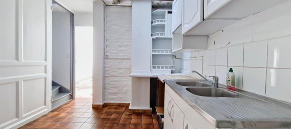 4 bedrooms House in Tourcoing, France No. 159839 8