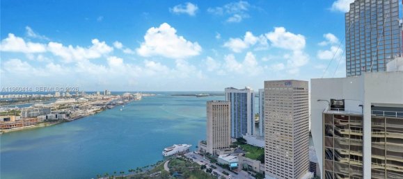 3 chambres propriété commerciale à vendre à Miami, Miami-Dade, Florida, USA № 615526 24