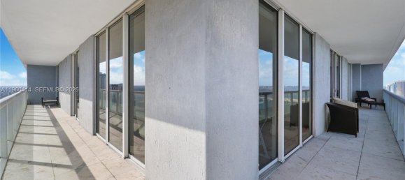 3 chambres propriété commerciale à vendre à Miami, Miami-Dade, Florida, USA № 615526 20