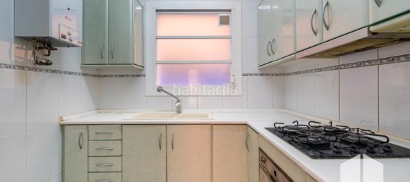 2 Schlafzimmer Wohnung in Sants-Montjuic, Spain, Nr. 171552 2