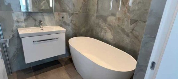 4 bedrooms House in Agios Athanasios, Cyprus No. 7338 10