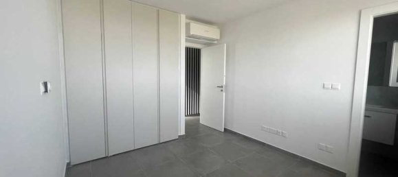 4 bedrooms House in Agios Athanasios, Cyprus No. 7338 3