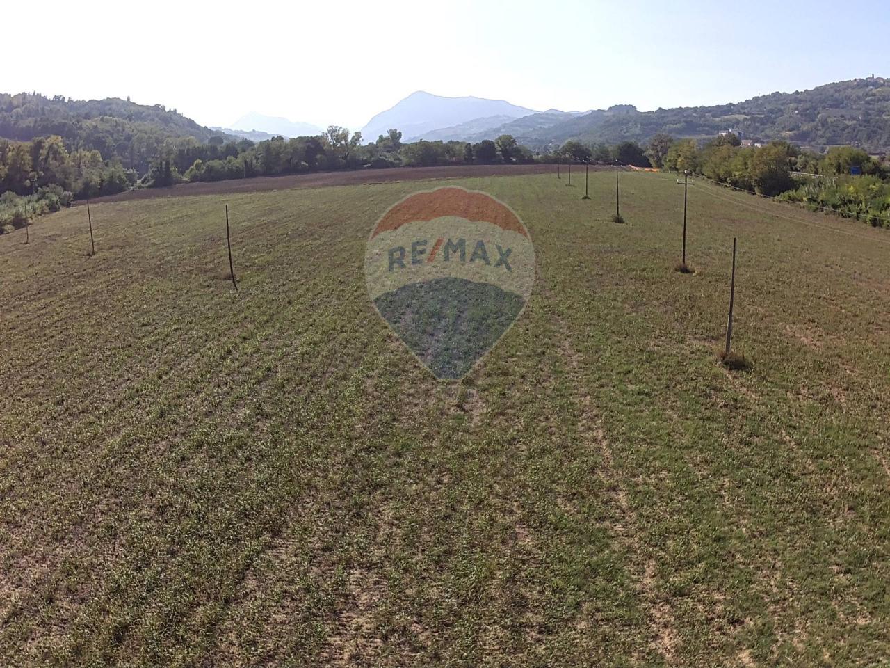 1 room Land in Castelplanio, Italy No. 2923