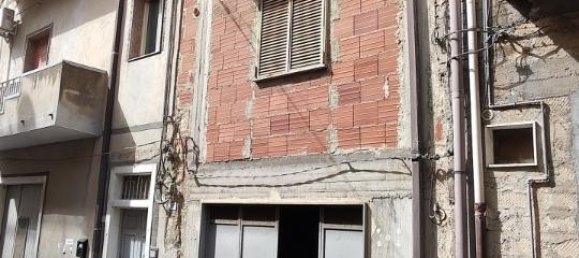 Studio in Palagonia, Italy, Nr. 230941 9