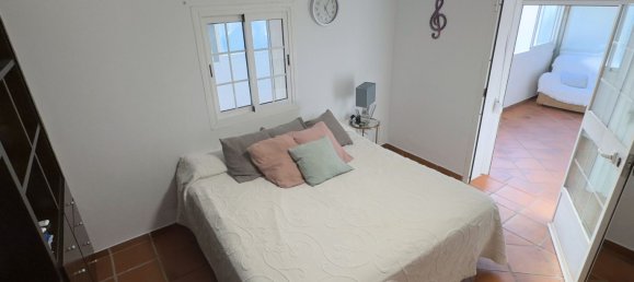 Casa de 5 dormitorios en Casares, Spain No. 138579 18