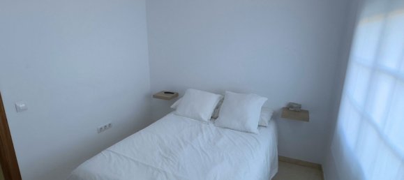 Casa de 5 dormitorios en Casares, Spain No. 138579 23