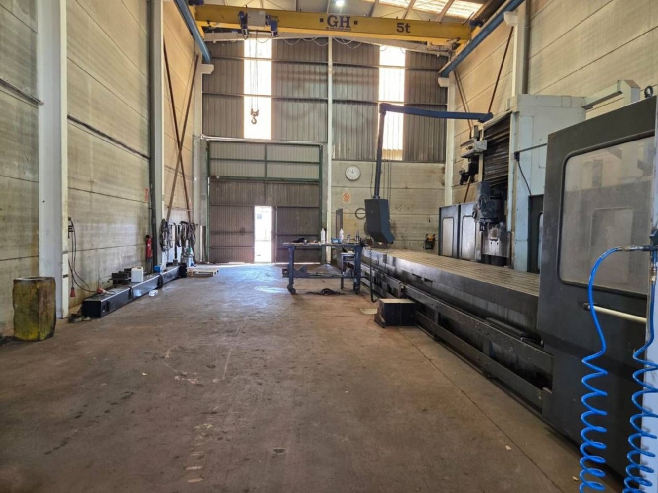 Entrepôt à San Roque, Spain 303m² No. 145312