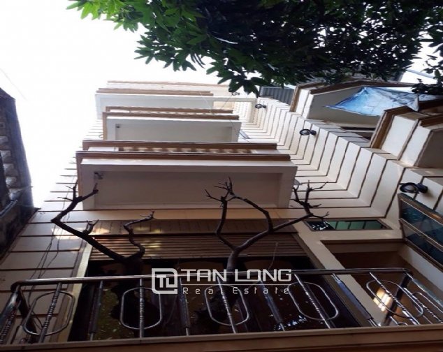 6 bedrooms House in Hai Ba Trung, Vietnam No. 1284