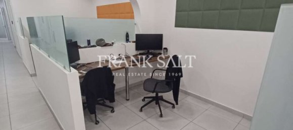 Office in Sliema, Malta No. 13204 7