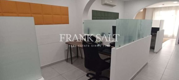 Office in Sliema, Malta No. 13204 4
