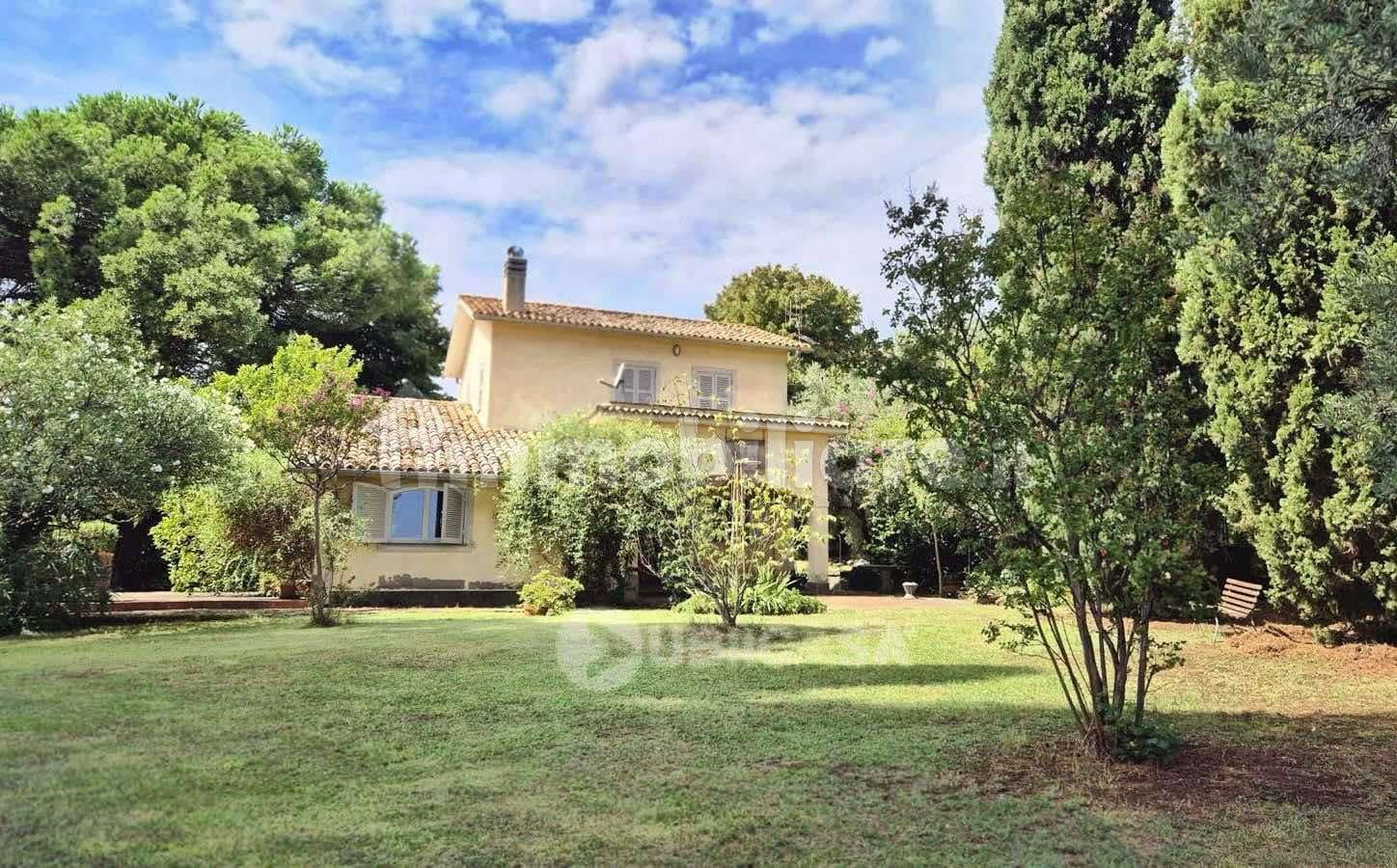 4 chambres Villa à Velletri, Italy No. 347922