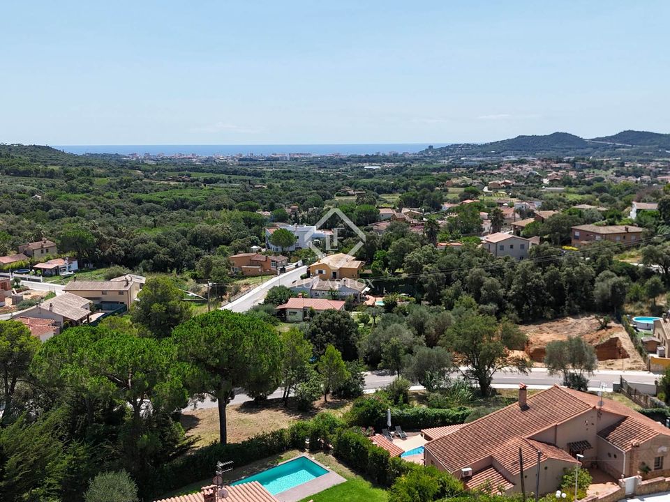 Terreno en Calonge, Spain No. 179099