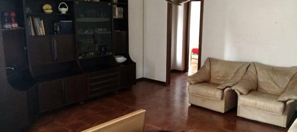 3 rooms Apartment in Carpi, Italy No. 233681 4