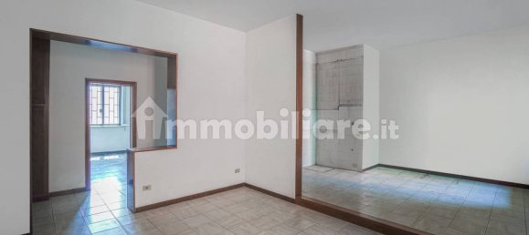 Apartamento T2 em Bologna, Italy N.º 283582 3