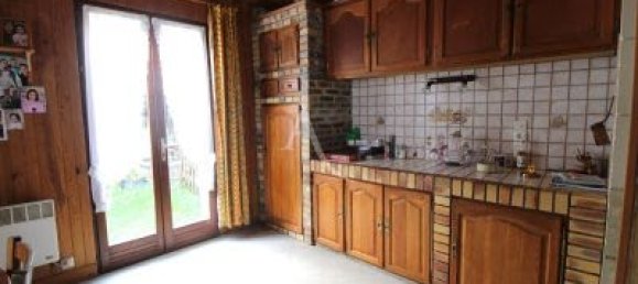 4 Schlafzimmer Haus in Saint-Julien-de-Chedon, France, Nr. 83989 3