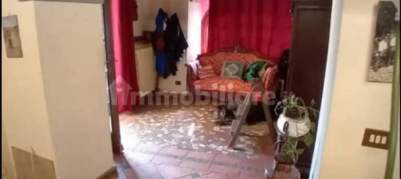 5 rooms Apartment in Scarperia e San Piero, Italy No. 80947 6