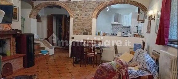 5 rooms Apartment in Scarperia e San Piero, Italy No. 80947 13