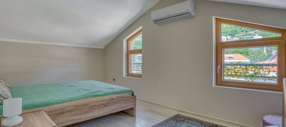 4 bedrooms Apartment in Przno, Montenegro No. 232 9