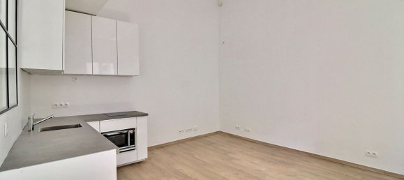 1 bedroom Apartment in Paris, France No. 183477 2