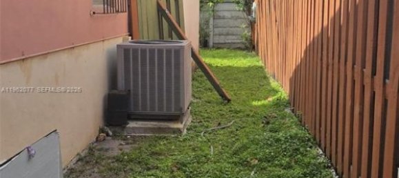 3 chambres duplex à vendre à Miami, Miami-Dade, Florida, USA № 614302 18