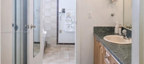 3 chambres duplex à vendre à Miami, Miami-Dade, Florida, USA № 614302 13