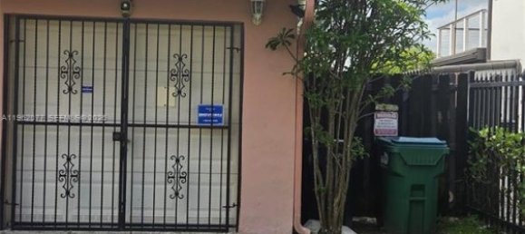 3 chambres duplex à vendre à Miami, Miami-Dade, Florida, USA № 614302 3