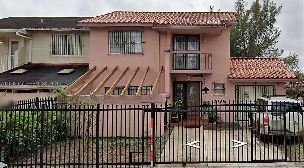 3 chambres duplex à vendre à Miami, Miami-Dade, Florida, USA № 614302