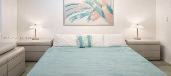 3 chambres duplex à vendre à Miami, Miami-Dade, Florida, USA № 614302 10