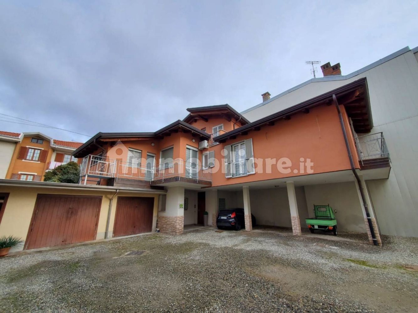3 bedrooms House in Grignasco, Italy No. 284915